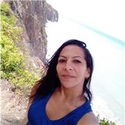 Profesora titulada imparte clases de español jovenes y adultos